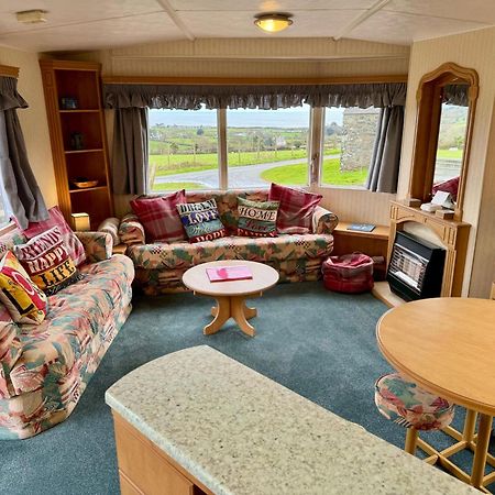 Snowdon Bay - North Wales - Stunning Llyn Peninsula Mountain & Ocean Views - Wilde Retreats Villa Pwllheli Exterior photo