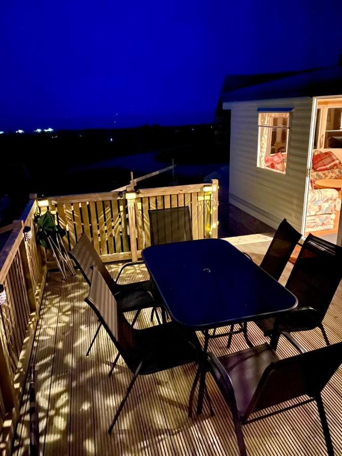 Snowdon Bay - North Wales - Stunning Llyn Peninsula Mountain & Ocean Views - Wilde Retreats Villa Pwllheli Exterior photo